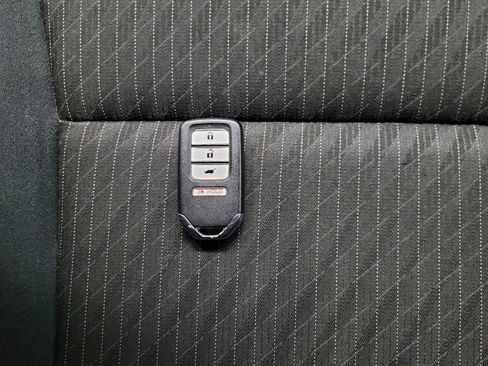 Used 2020 Honda Fit EX image 32