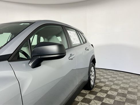 Used 2024 Toyota Corolla Cross L image 13