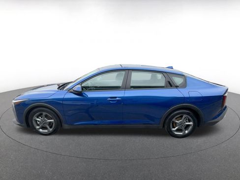 Used 2025 Kia K4 LXS image 11