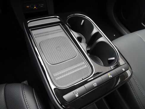 New 2026 Hyundai Ioniq 5 SEL image 15