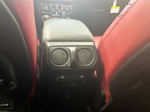 Used 2024 Jeep Wrangler Unlimited Rubicon 392 image 30