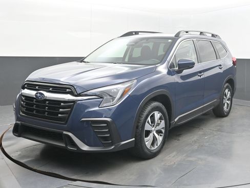 Used 2025 Subaru Ascent Premium AWD/4WD image 4