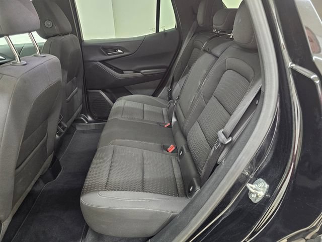 Used 2025 Chevrolet Equinox LT AWD/4WD image 3