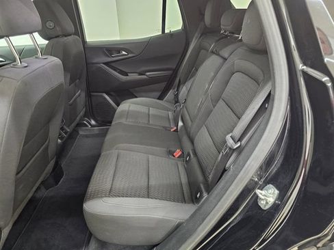 Used 2025 Chevrolet Equinox LT AWD/4WD image 3