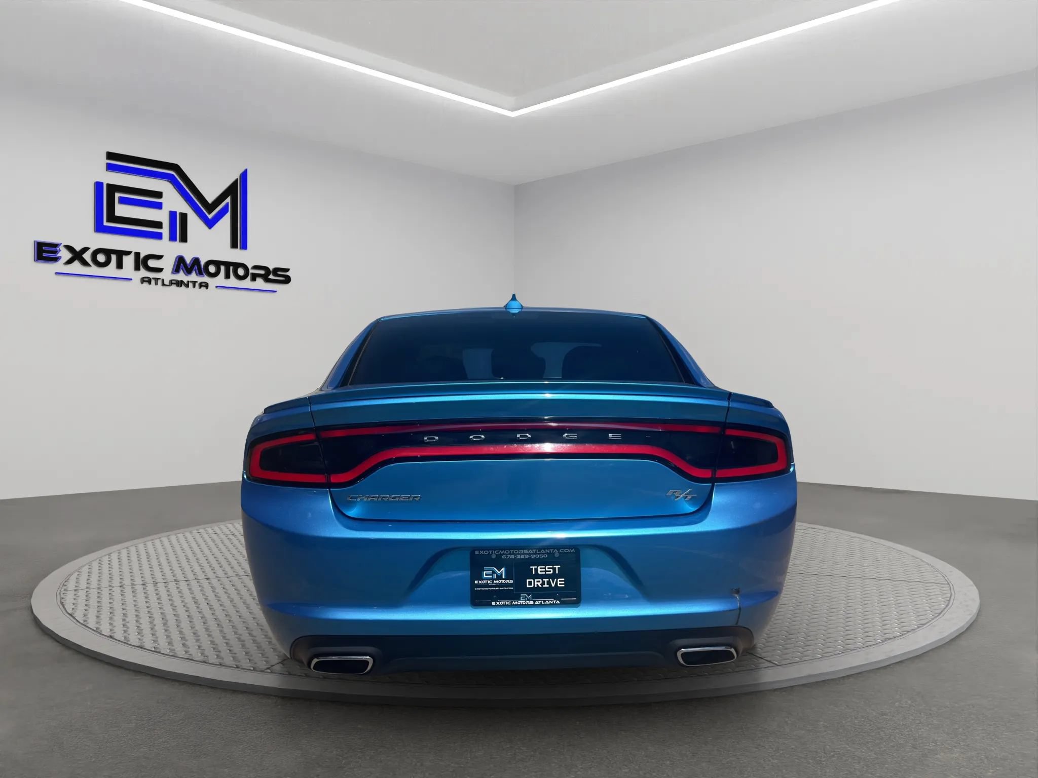 Used 2016 Dodge Charger R/T RWD image 4