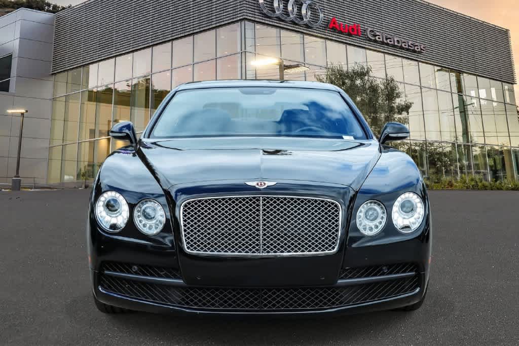 Used 2018 Bentley Flying Spur V8 AWD/4WD image 2