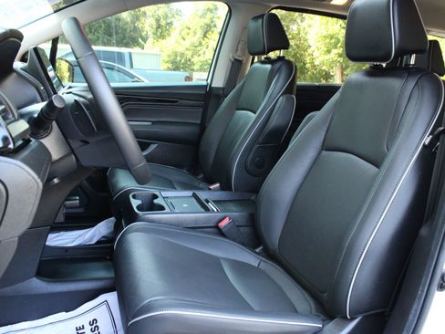Used 2025 Honda Odyssey Touring image 15