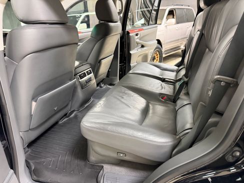 Used 2010 Lexus LX 570 4WD image 22
