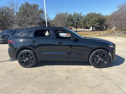 Used 2022 Jaguar F-PACE S image 4