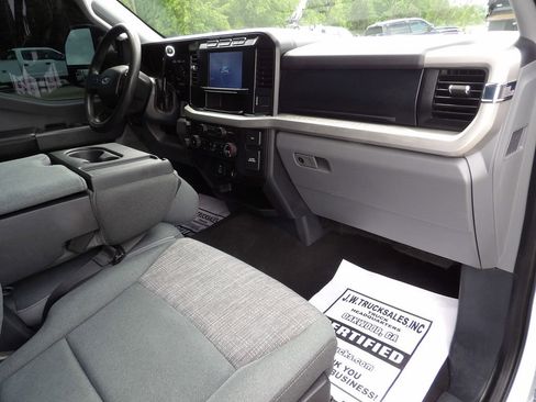 Used 2024 Ford F250 XLT w/ FX4 Off-Road Package AWD/4WD image 43