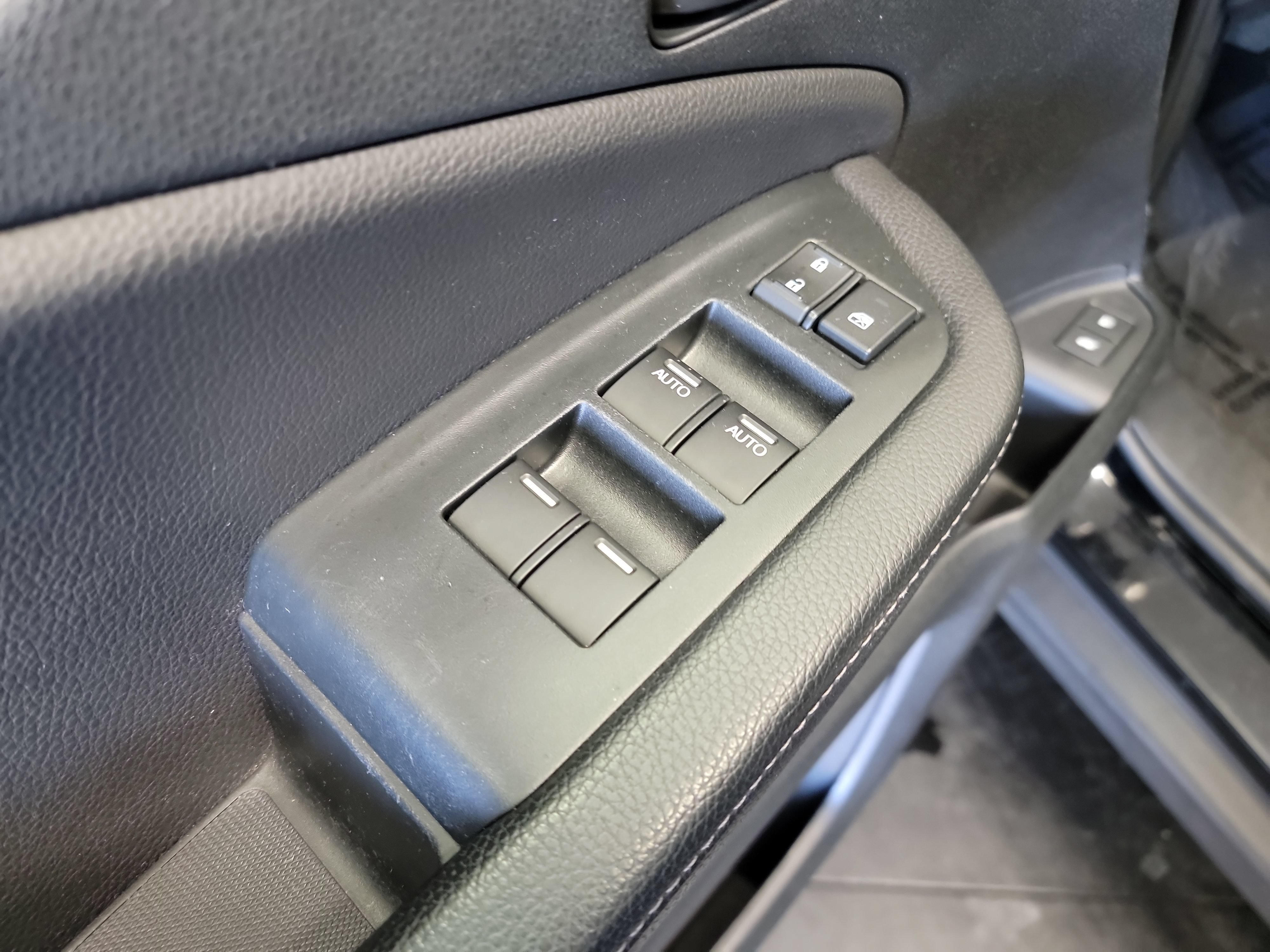Used 2023 Honda Passport EX-L image 14