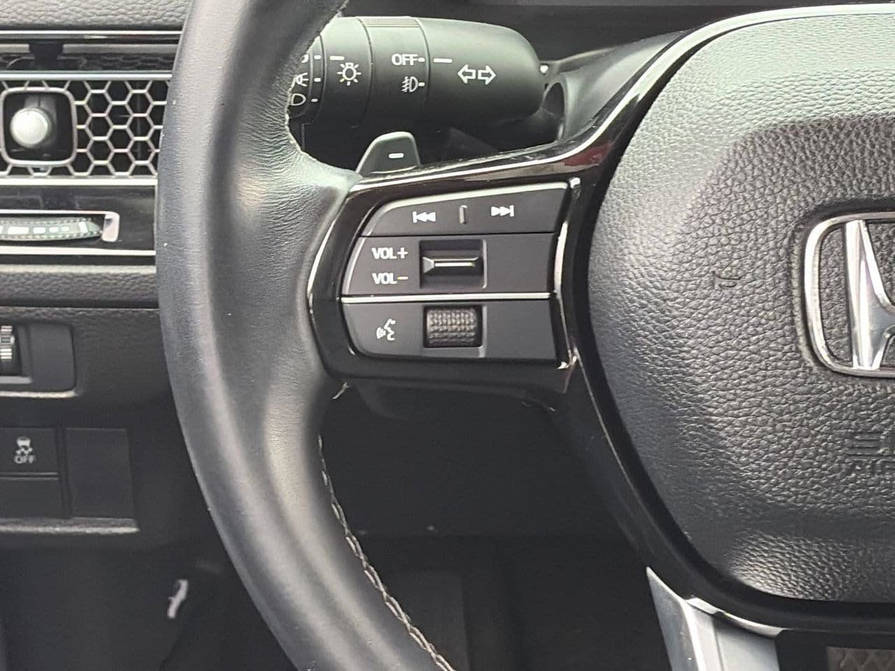 Used 2023 Honda Civic Touring image 22