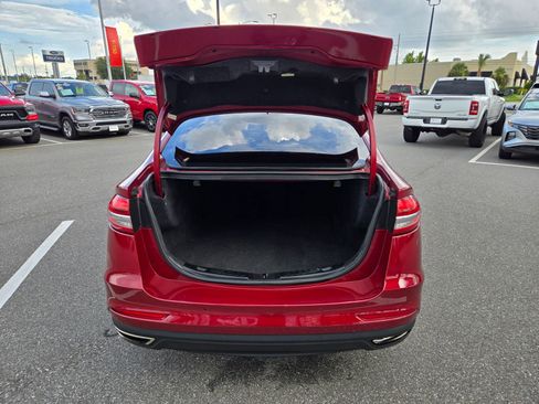 Used 2019 Ford Fusion Titanium image 19
