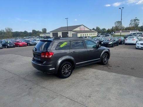 Used 2018 Dodge Journey SE w/ Connectivity Group image 5