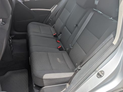 Used 2018 Volkswagen Tiguan Limited w/ Premium Package FWD image 17