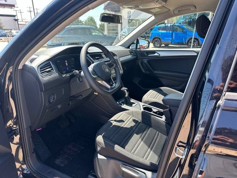 Used 2022 Volkswagen Tiguan S FWD image 8