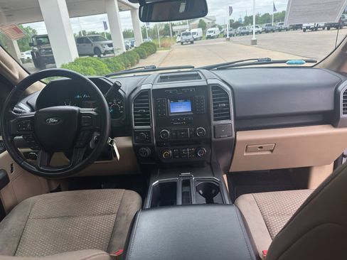 Used 2018 Ford F150 XLT w/ Equipment Group 301A Mid AWD/4WD image 13
