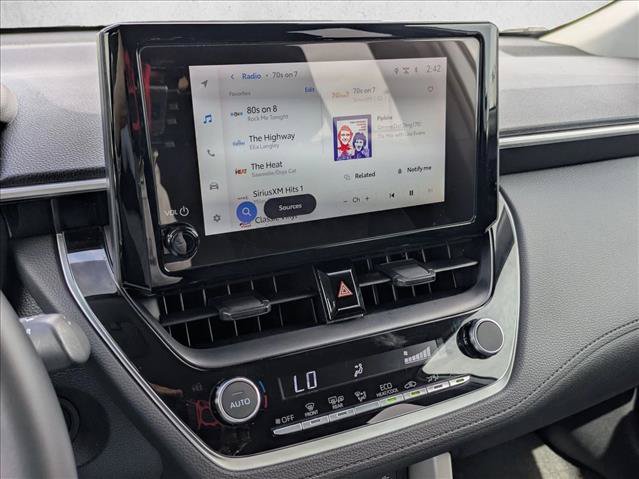 Used 2025 Toyota Corolla Cross LE FWD image 14
