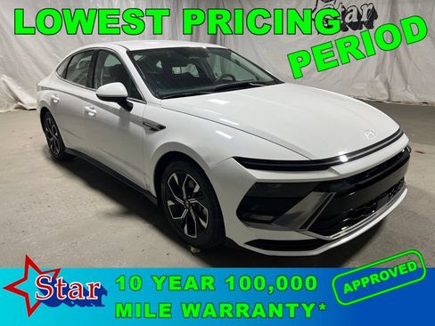 Used 2025 Hyundai Sonata SEL FWD image 1