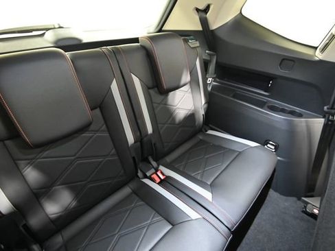 New 2026 Volkswagen Atlas Peak Edition AWD/4WD image 30