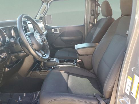Certified 2020 Jeep Gladiator Sport w/ Quick Order Package 24S AWD/4WD image 14