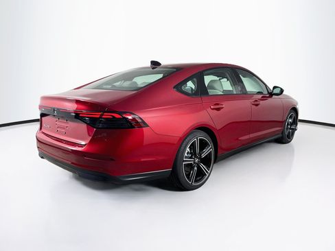 Certified 2026 Honda Accord SE image 32