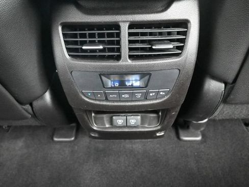 Used 2020 Acura MDX SH-AWD image 25