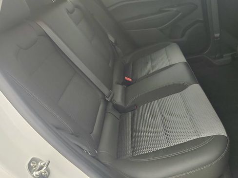 Used 2025 Chevrolet Trax LT w/ Driver Confidence Package FWD image 32