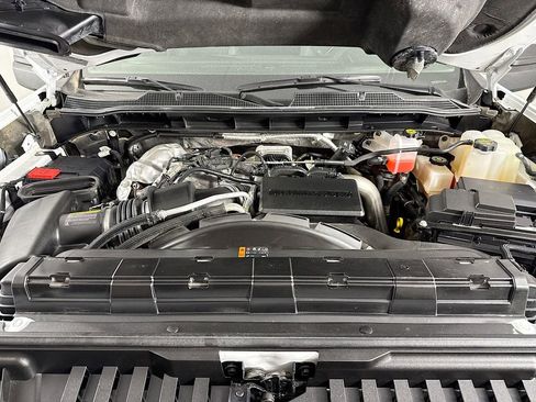 Used 2024 Chevrolet Silverado 3500 LT image 32