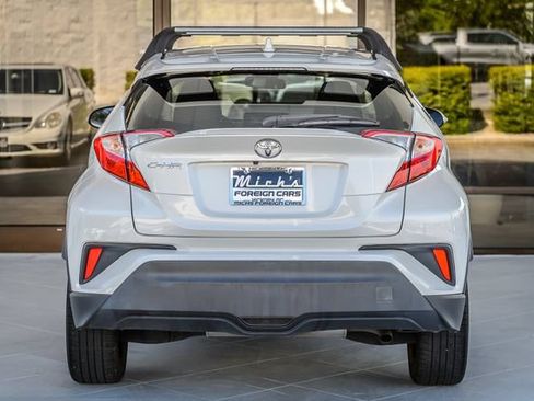 Used 2020 Toyota C-HR XLE FWD image 8