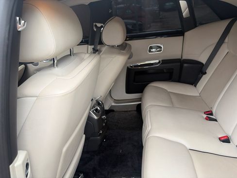 Used 2015 Rolls-Royce Ghost RWD image 8