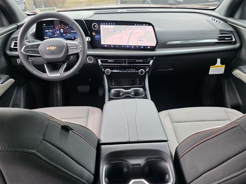 New 2026 Chevrolet Traverse LT w/ Driver Confidence Package image 10