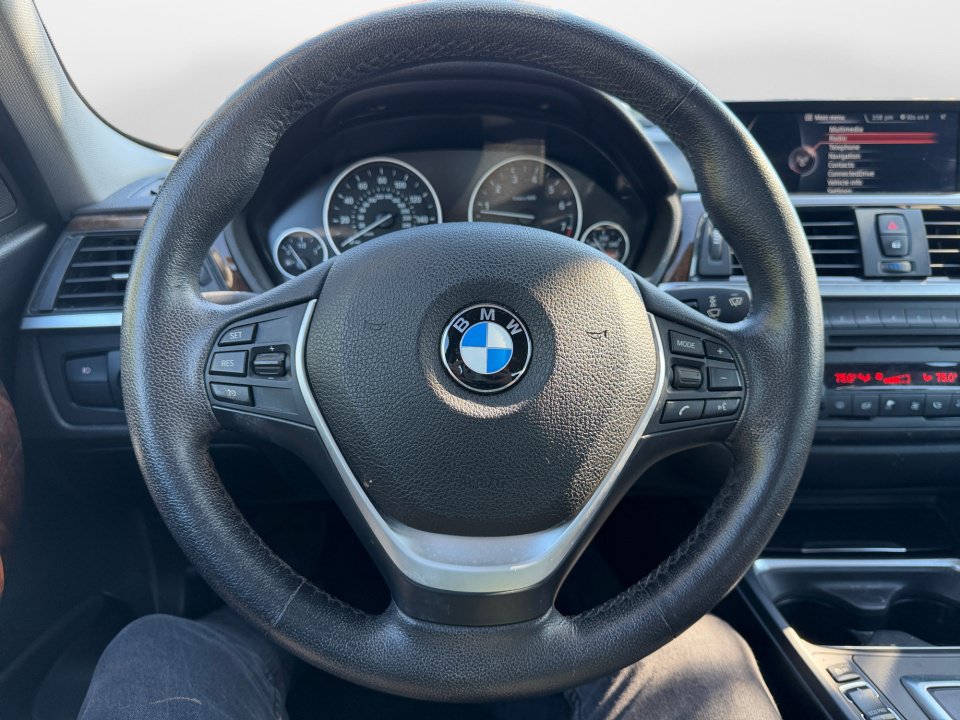 Used 2015 BMW 328i xDrive Sedan AWD/4WD image 13