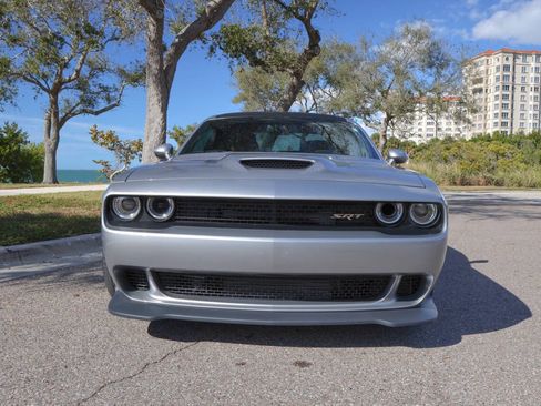 Used 2015 Dodge Challenger SRT Hellcat RWD image 14