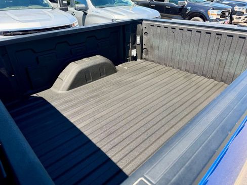 Used 2022 Chevrolet Silverado 1500 RST w/ Convenience Package II AWD/4WD image 14