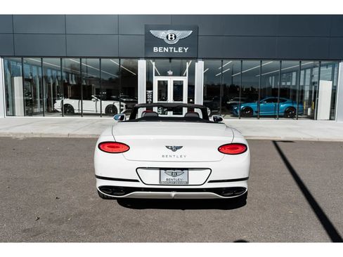 Used 2024 Bentley Continental GT V8 image 10