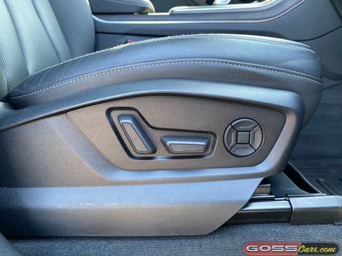 Used 2020 Audi Q8 Prestige AWD/4WD image 7