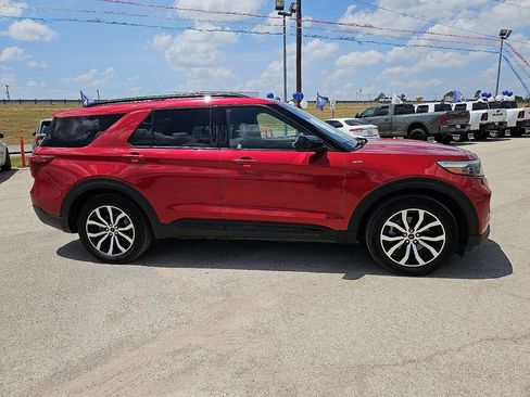 Used 2022 Ford Explorer ST-Line w/ Class IV Trailer Tow Package RWD image 9