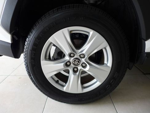 Used 2021 Toyota RAV4 XLE w/ Convenience Package FWD image 75