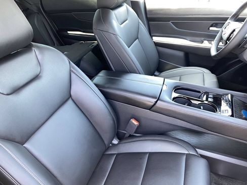 New 2026 Nissan Murano SV AWD/4WD image 10