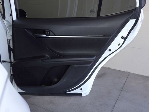 Used 2022 Toyota Camry LE image 44