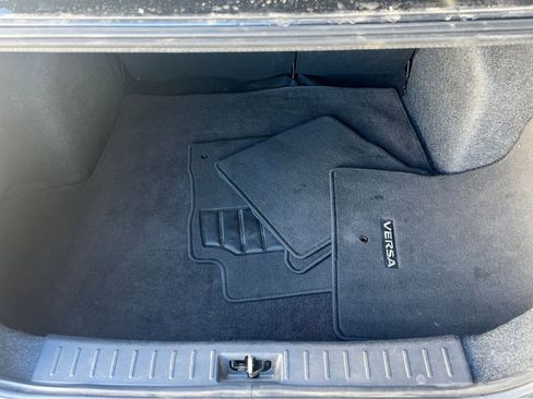 Used 2025 Nissan Versa SV image 31