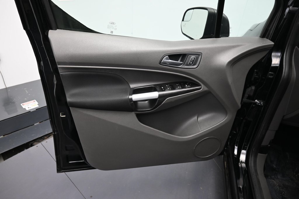 Used 2019 Ford Transit Connect XLT w/ Trailer Tow Package FWD image 9