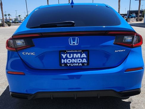 Used 2025 Honda Civic Sport image 6