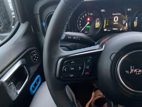 Used 2024 Jeep Wrangler Unlimited Rubicon 4xe w/ Technology Group image 16