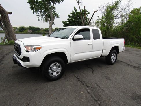 Used 2021 Toyota Tacoma SR RWD image 33