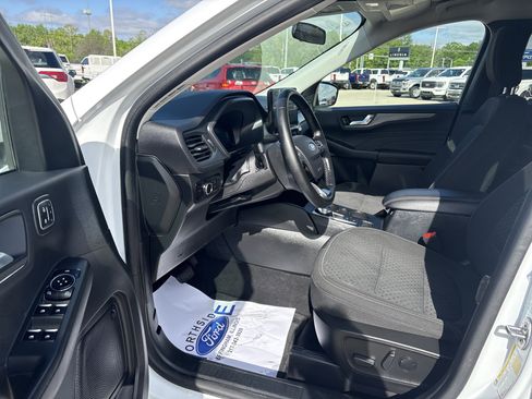 Used 2023 Ford Escape Active w/ Tech Pack #2 AWD/4WD image 10