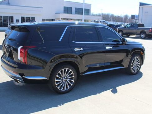 Used 2024 Hyundai Palisade Calligraphy image 5