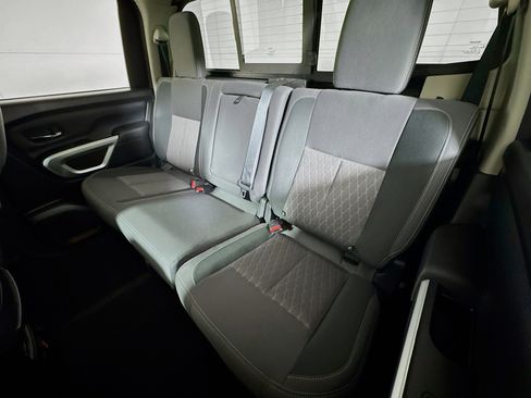 Used 2024 Nissan Titan SV w/ SV Convenience Package image 20