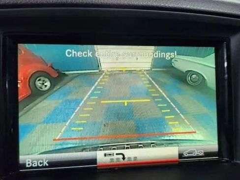 Used 2015 Mercedes-Benz ML 350 ML 350 4MATIC Sport Utility 4D w/ Premium 1 Package image 34